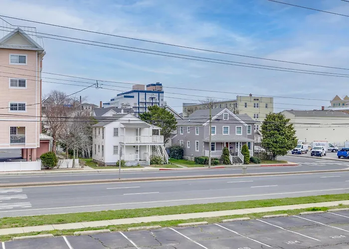 2 Blocks To Boardwalk! Ocean Family Retreat Ocean City