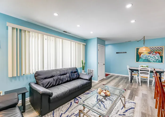2 Blocks To Boardwalk! Ocean Family Retreat Ocean City